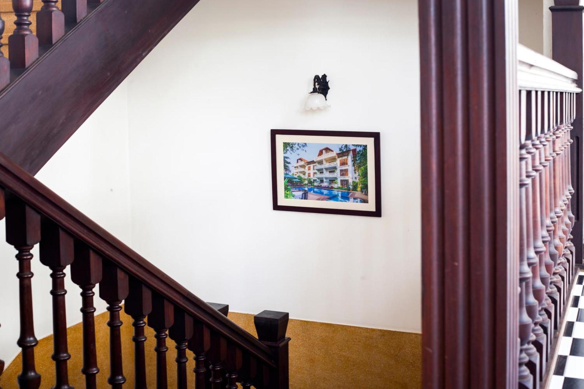 Khách sạn Chateau D'angkor La 4*
